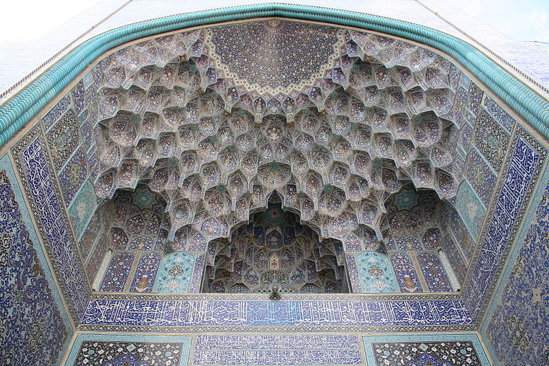 Author: Patrickringgen berg, WIkipedia Commons  Isfahan Royal Mosque - muqarnas